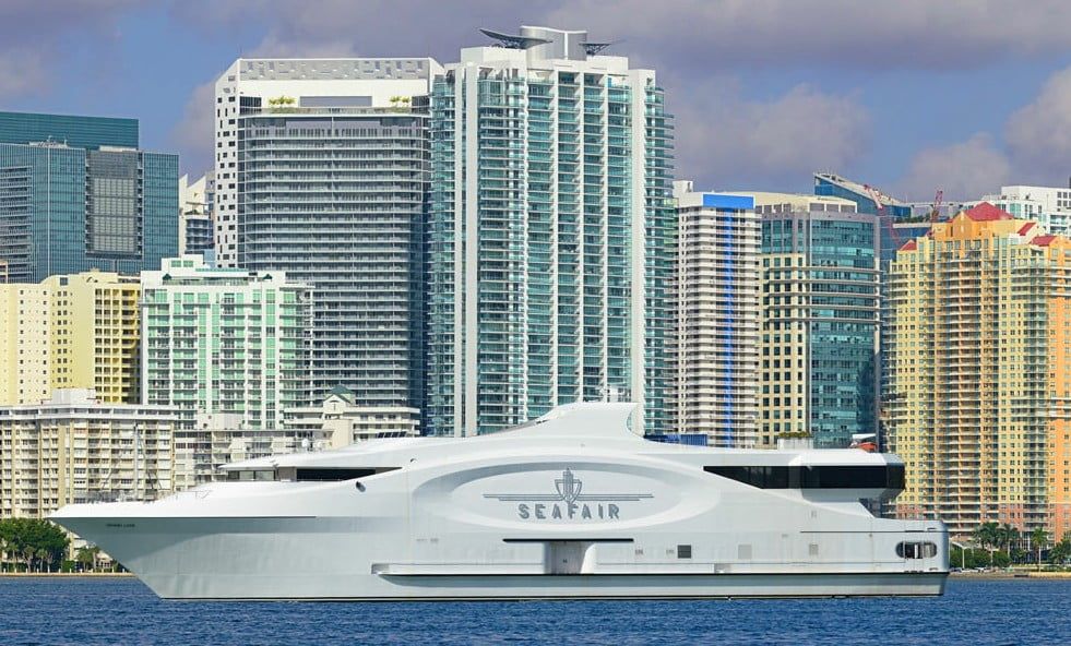 222ft Luxury Mega Yacht