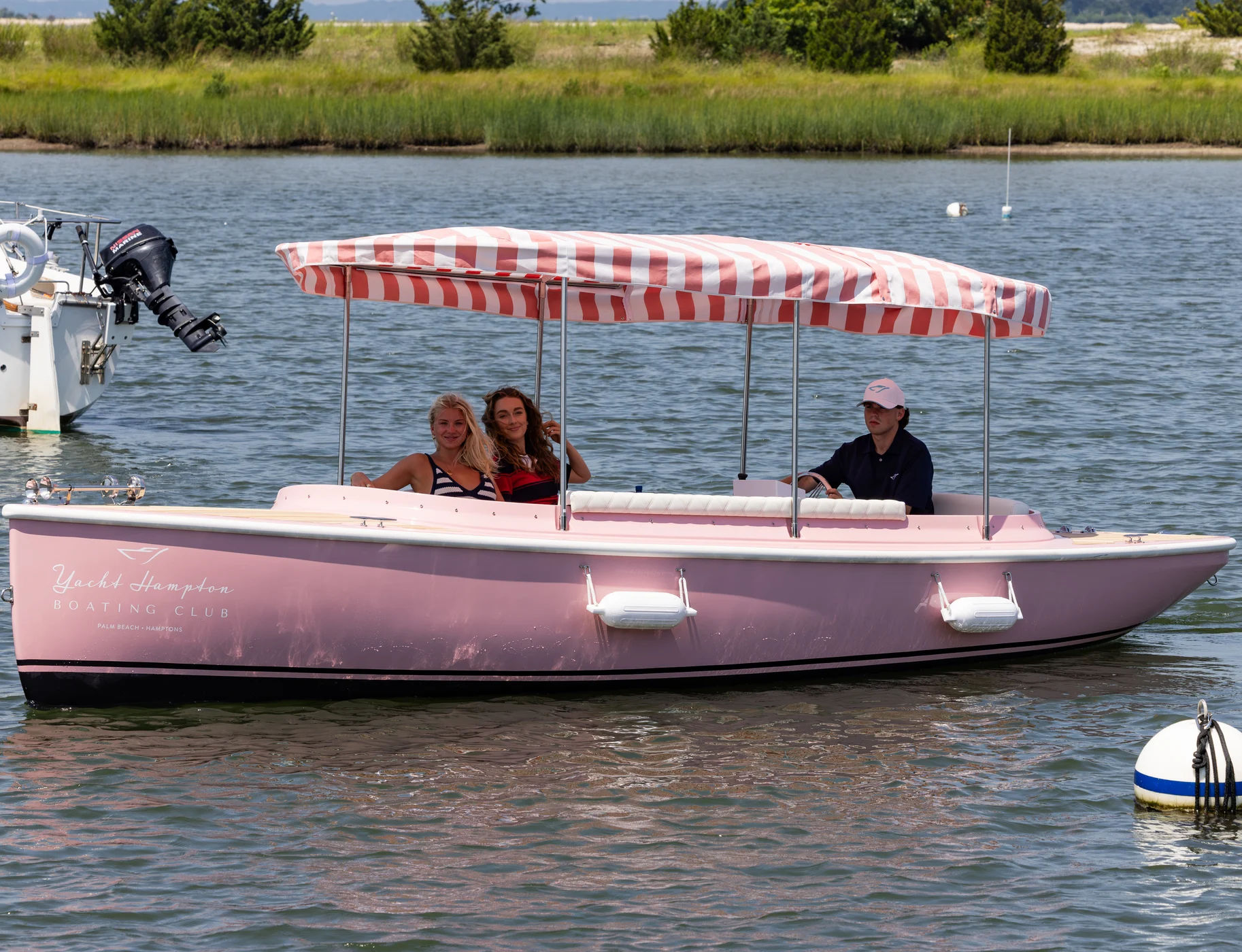 22ft 2025 "BARBIE" FUN BOAT
