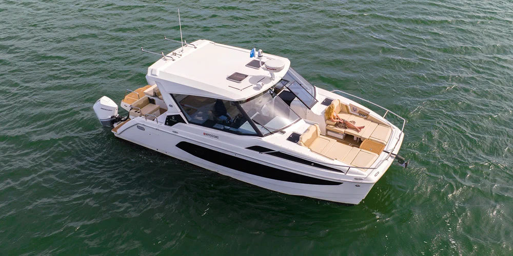 36ft 2023 Aquila Catamaran + Seabob