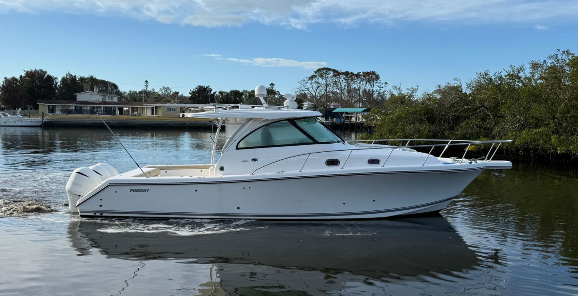 38ft 2018 Pursuit