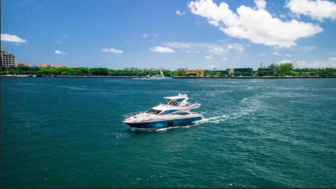 60ft Azimut Flybridge